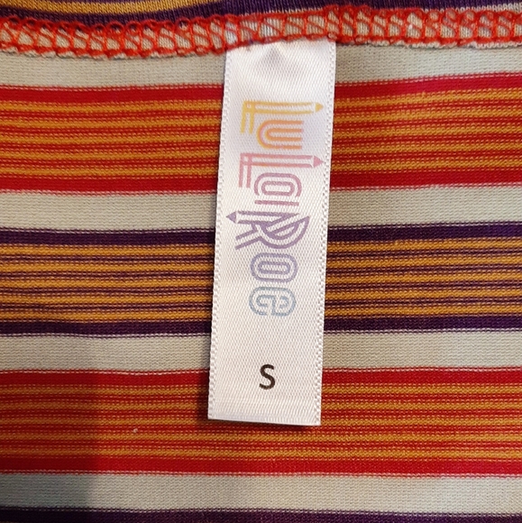 NWT LuLaRoe Lynnae-S with Stripes and Long Sleeves - Picture 10 of 14